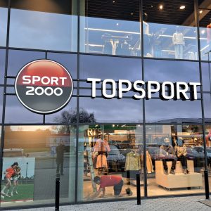 Gevelreclame Gevelbelettering Sport_2000