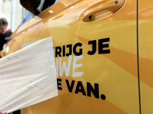 Autoreclame - Auto wrap en belettering - GENPOWER - ID Buzz