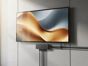 Digitaal signagedisplay op moderne retailmuur met levendige dynamische content, netjes weggewerkte kabels en een slanke wandhub.